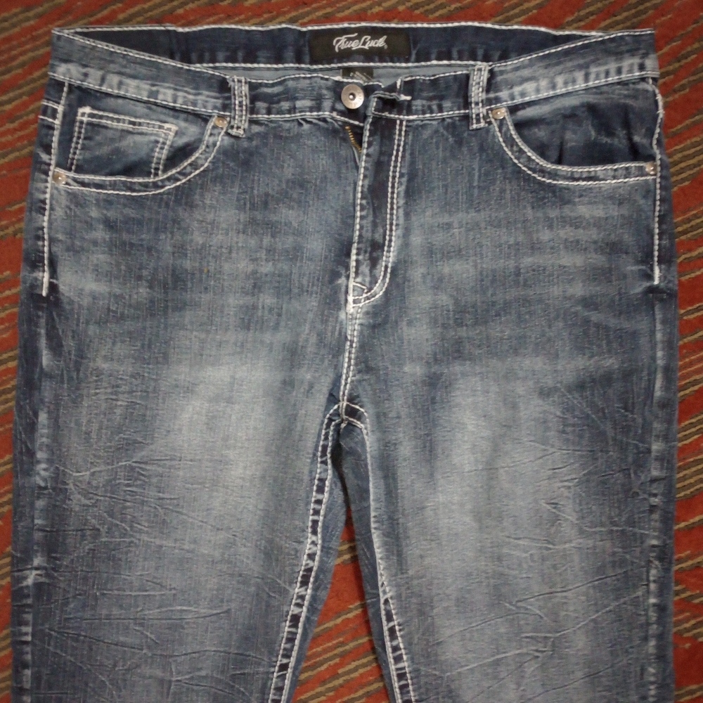 True Luck Blue Jeans, size 40 x 32, Denim